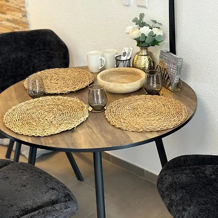 公寓 Blossom Garden View - Klimatisiert *