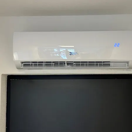 Blossom Garden View - Klimatisiert 腓特烈港