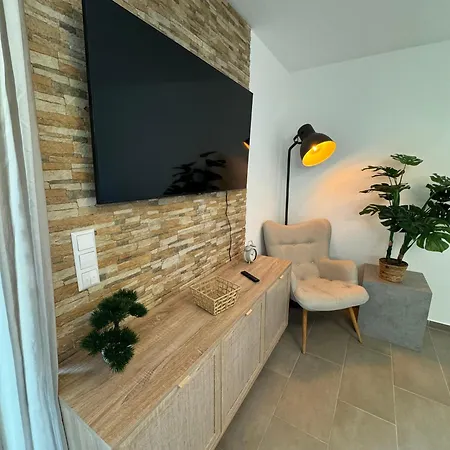 公寓 Blossom Garden View - Klimatisiert *